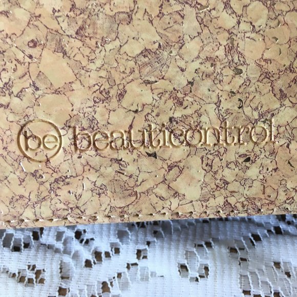 NIB BEAUTICONTROL CORK WITH BLUE TASSEL CLUTCH - Picture 3 of 5